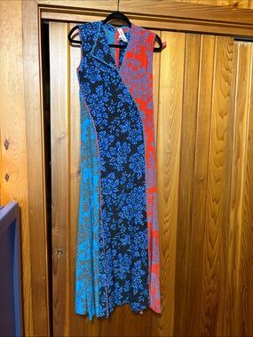 Diane Von Furstenberg silk dress! Size 4